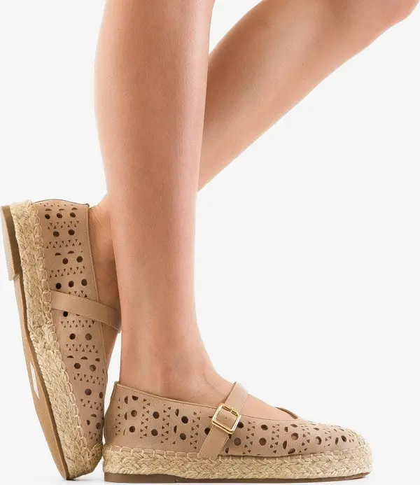 Ali Ежедневни Richie Каки