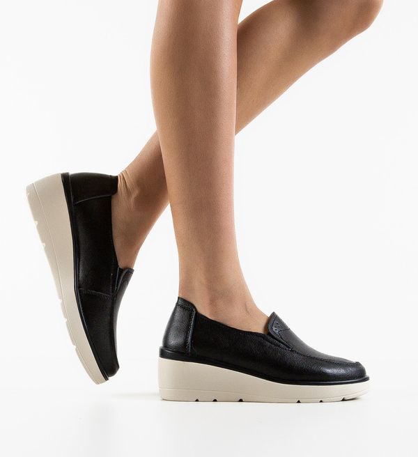 Botinelli Ежедневни Sanam Черни