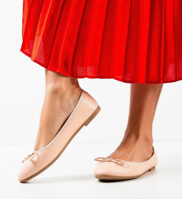 Ali Ежедневни Singh Розов