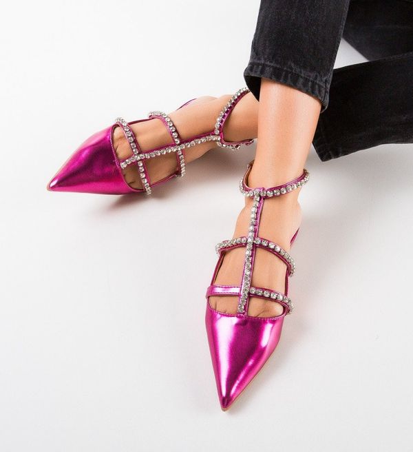 Ali Ежедневни Tierney Фуксия