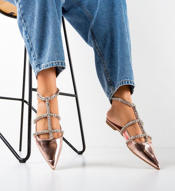 Ali Ежедневни Tierney Розов