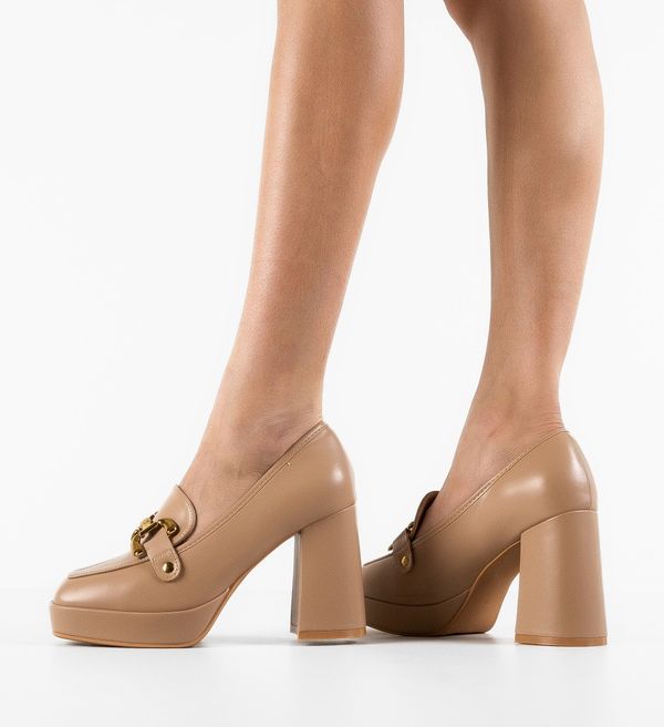 Cristina Обувки Adige Нуд