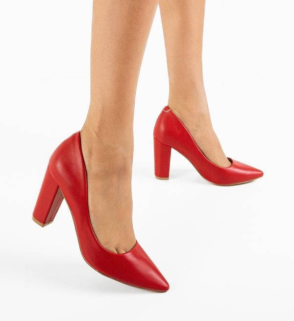 Tony Обувки Adisa Червени