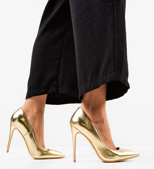 Wow Shoes Обувки Ador Златни