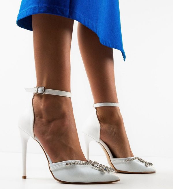 Wow Shoes Обувки Alabyna Бели