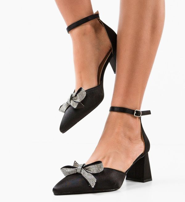 Botinelli Обувки Alistair Черни