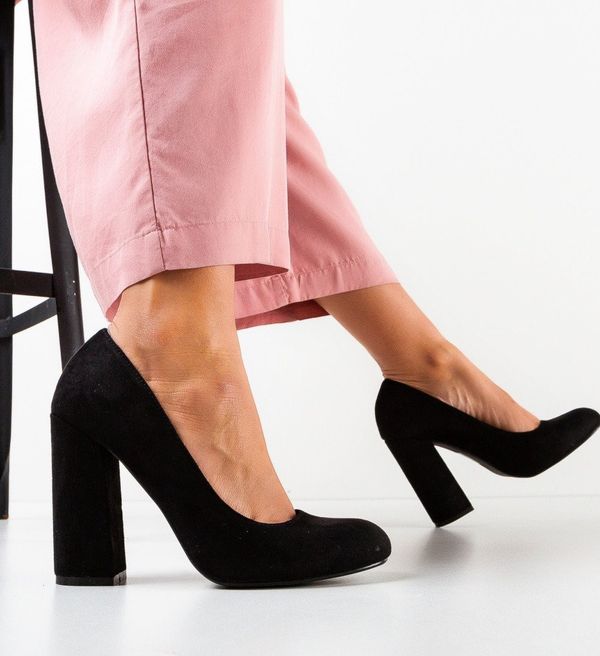 Ali Обувки Almond Черни