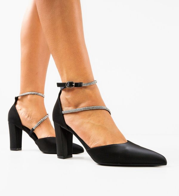 Mei Обувки Amaury Черни