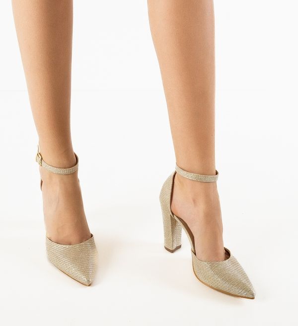 Wow Shoes Обувки Bakal 2 Златни