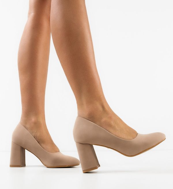 Carolie Обувки Bright Бежов