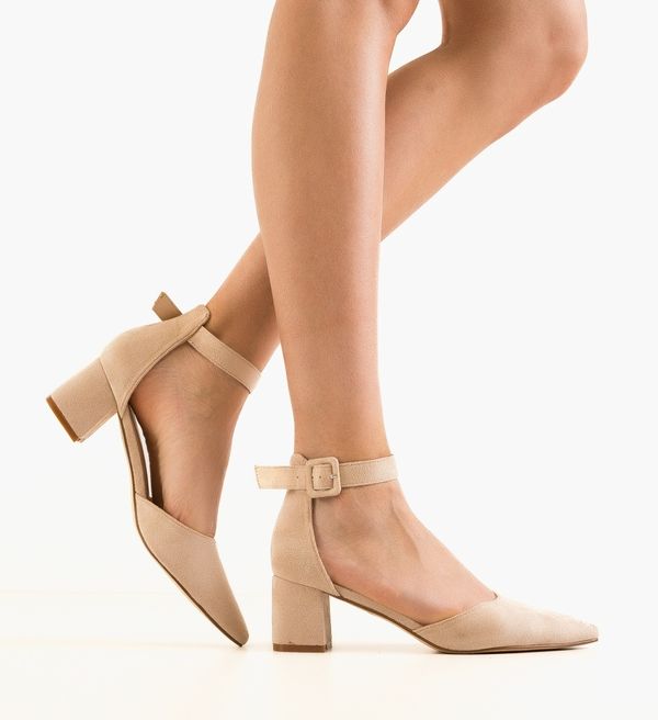 Ali Обувки Cain Бежов