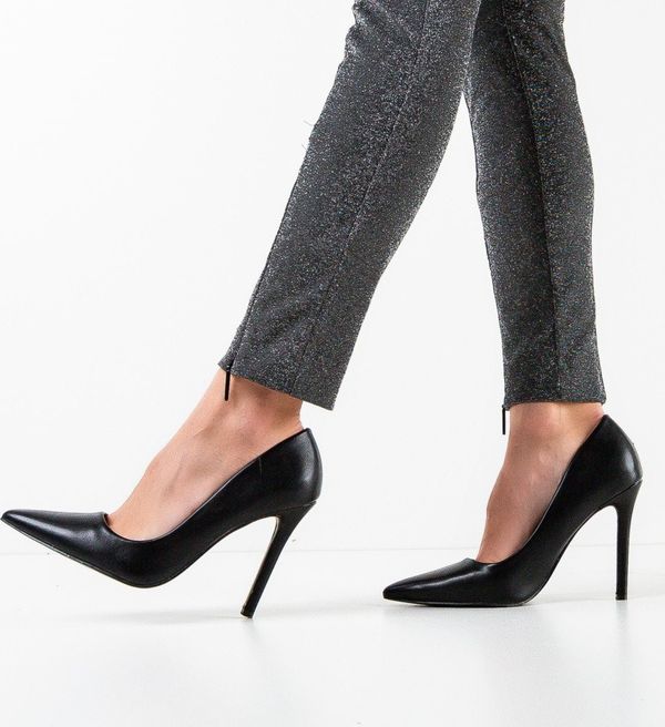 Botinelli Обувки Chance Черни