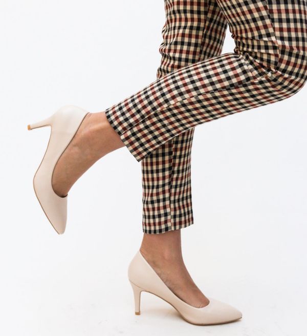 Botinelli Обувки Cheloo Бежови