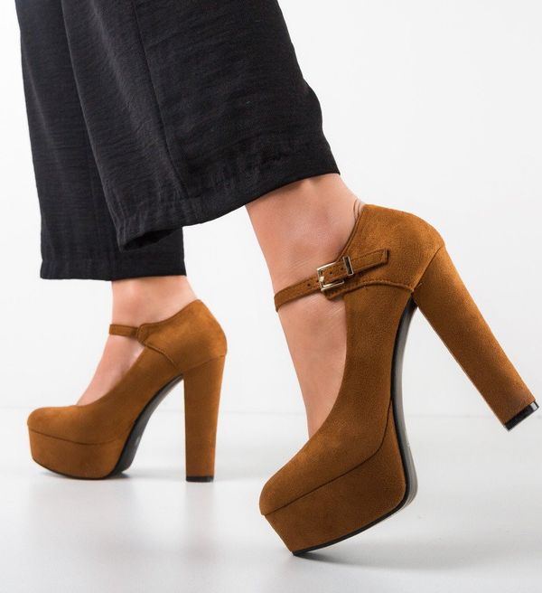 Ali Обувки Chung Камел