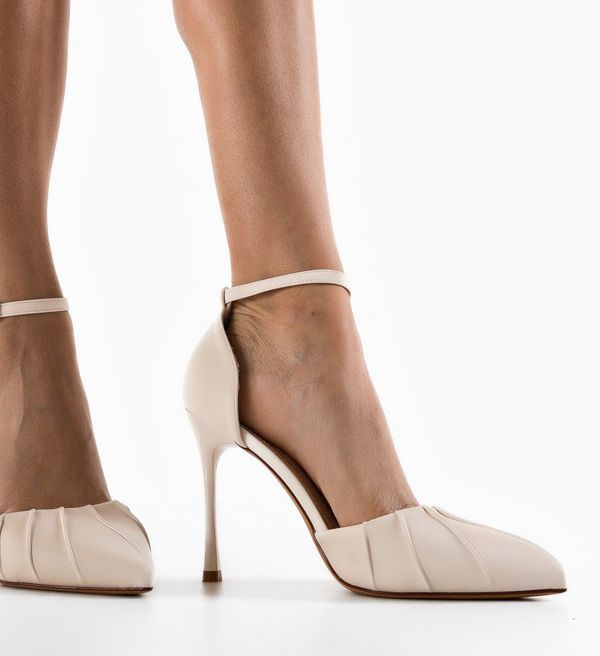 Mei Обувки Clay Бежов