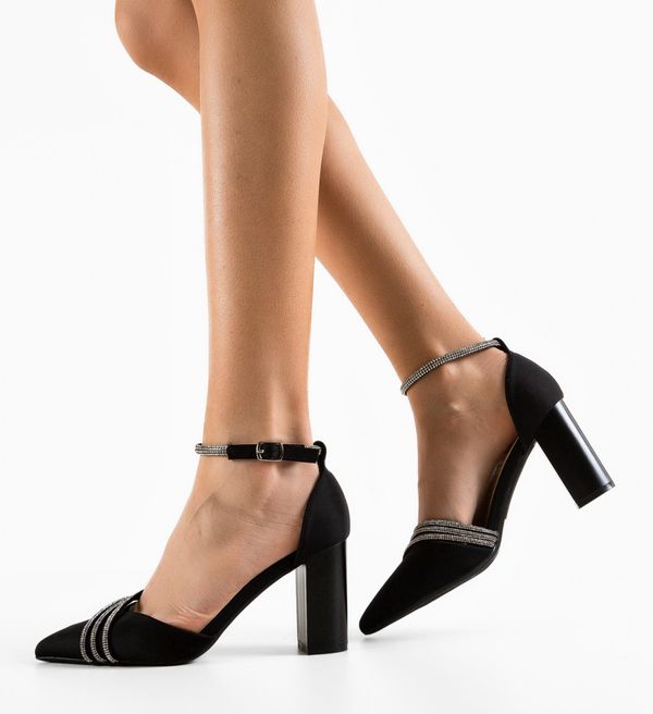 Tony Обувки Congo Черни