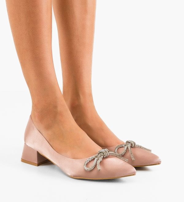 Ali Обувки Cormac Розов