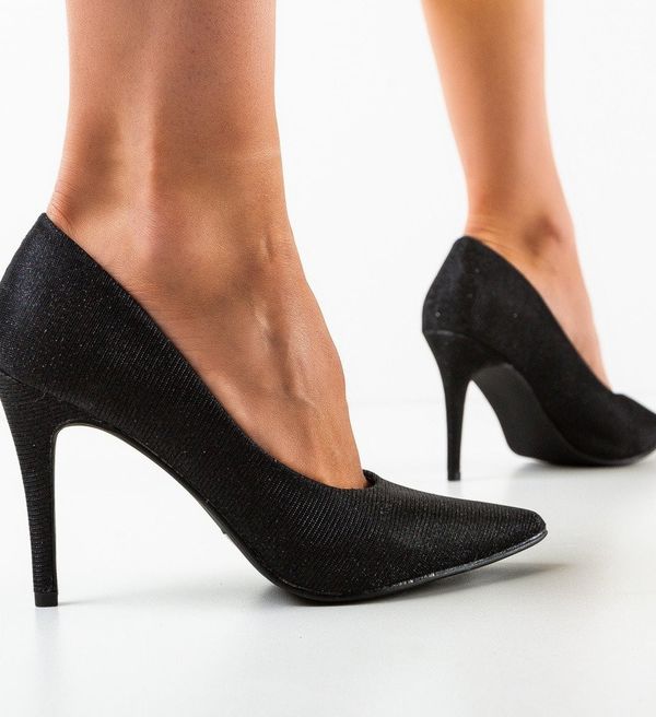 Mei Обувки Cruze 4 Черни