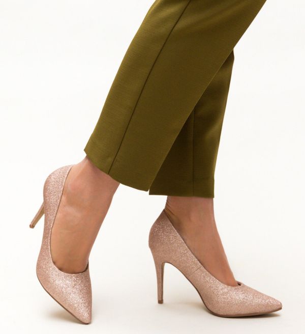 Mei Обувки Cruze Златни