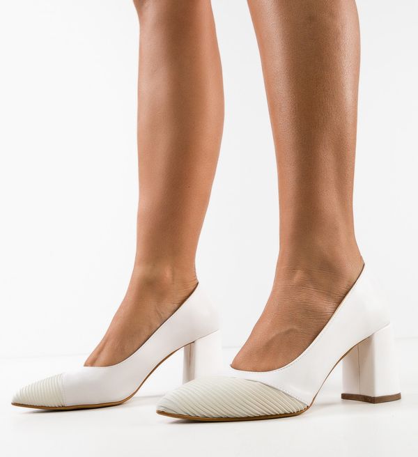 Wow Shoes Обувки Damande Бели