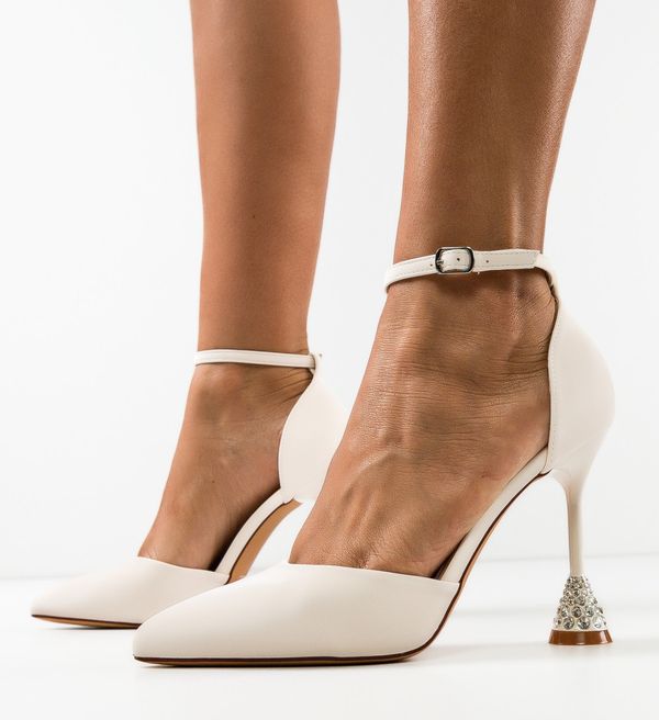 Mei Обувки Deanna Бежов