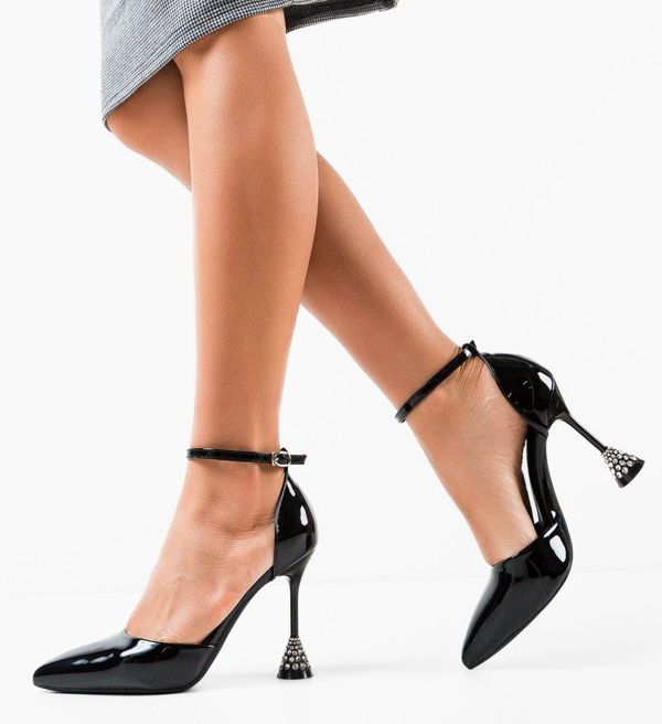 Mei Обувки Deanna Черни