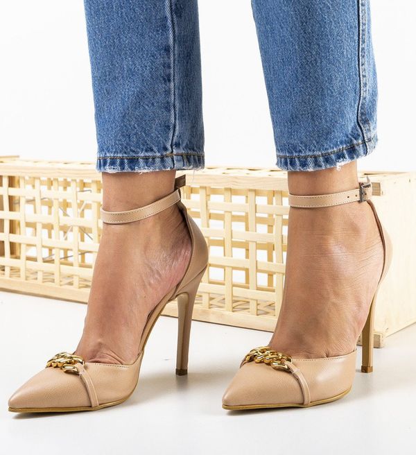 Udobni Обувки Deler Бежов