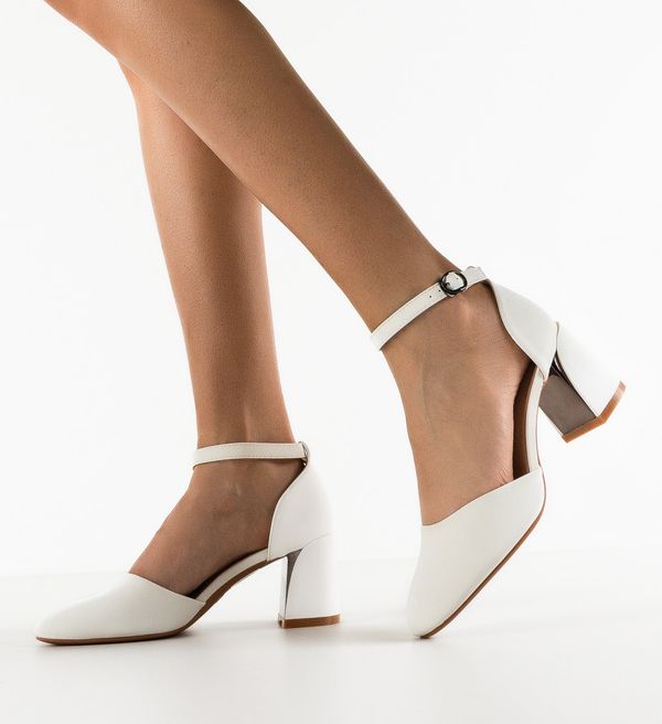 SFINX(LULU) Обувки Derosa Бели