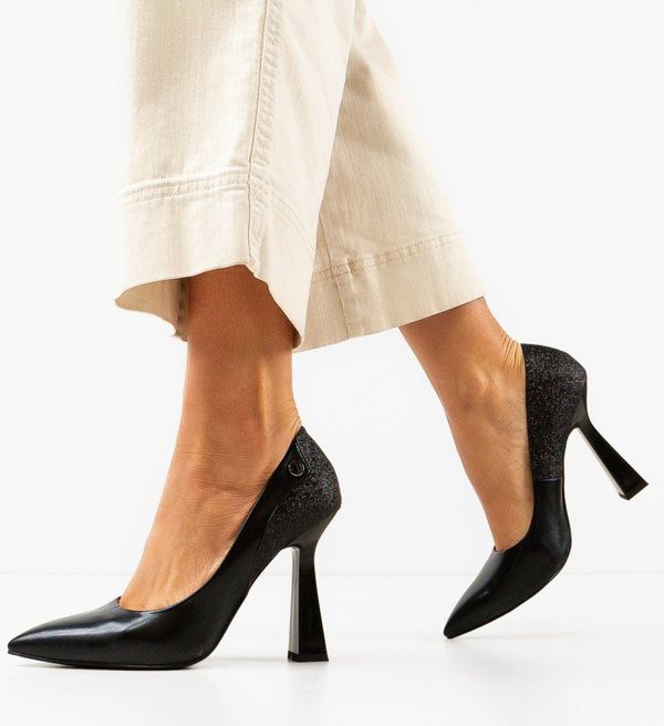 Angel Blue Обувки Dimitra Черни