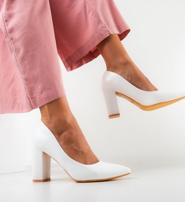 Hebe Обувки Dodson Бели