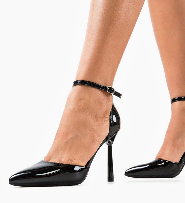 Mei Обувки Elin Черни