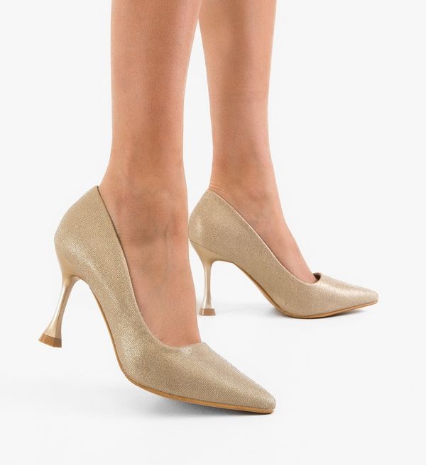 Carolie Обувки Everly Златни