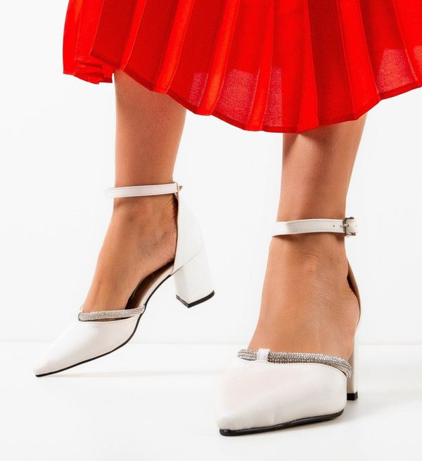 Wow Shoes Обувки Filme Бели