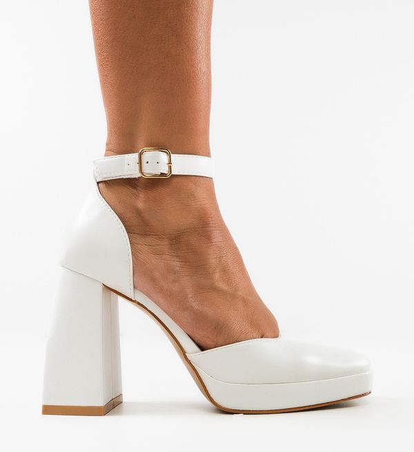 Ali Обувки Flynn Бели