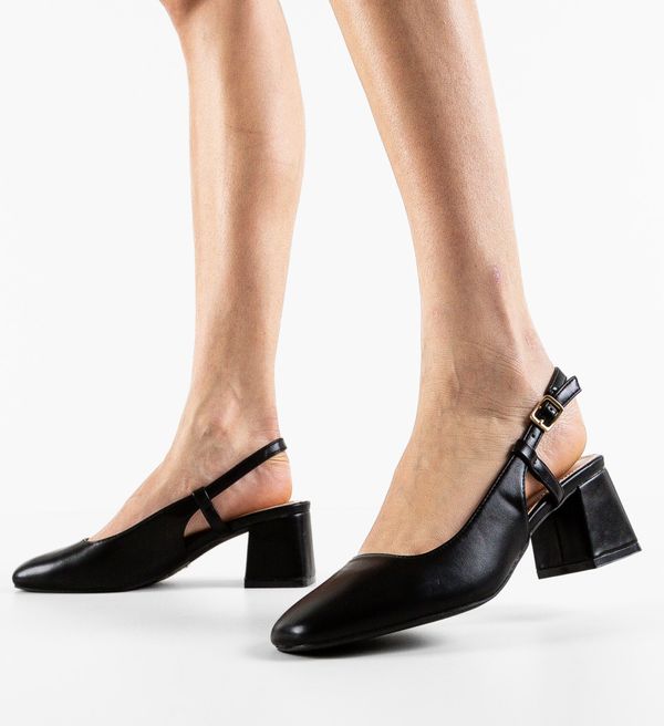 Cristina Обувки Fraser Черни