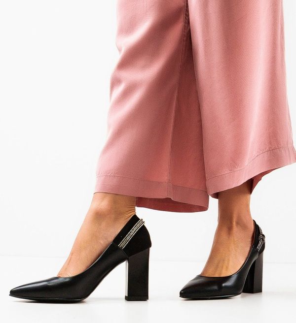 Angel Blue Обувки Gergina Черни