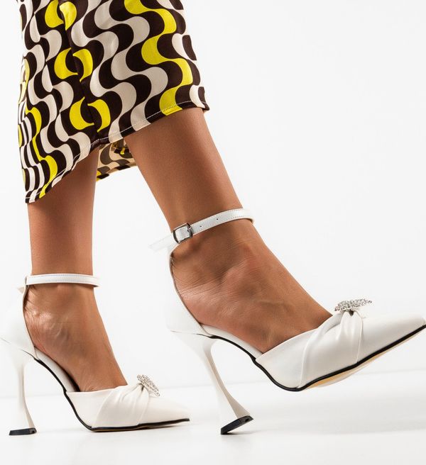 Wow Shoes Обувки Gre Бели