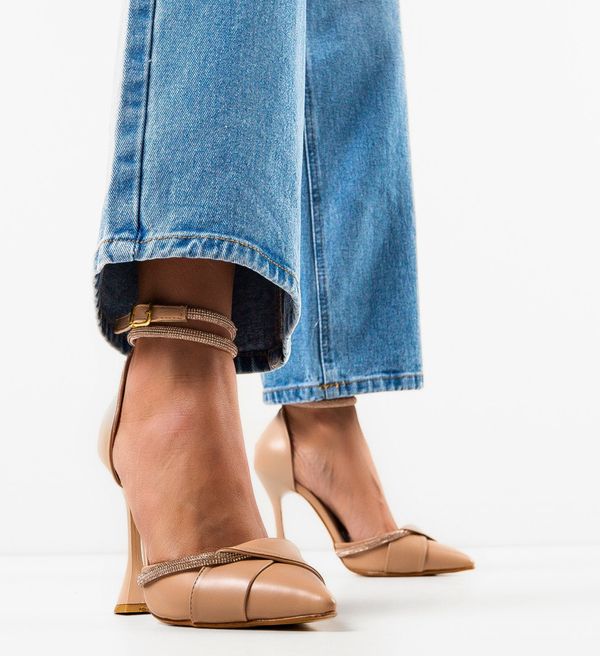 Udobni Обувки Guof Нуд