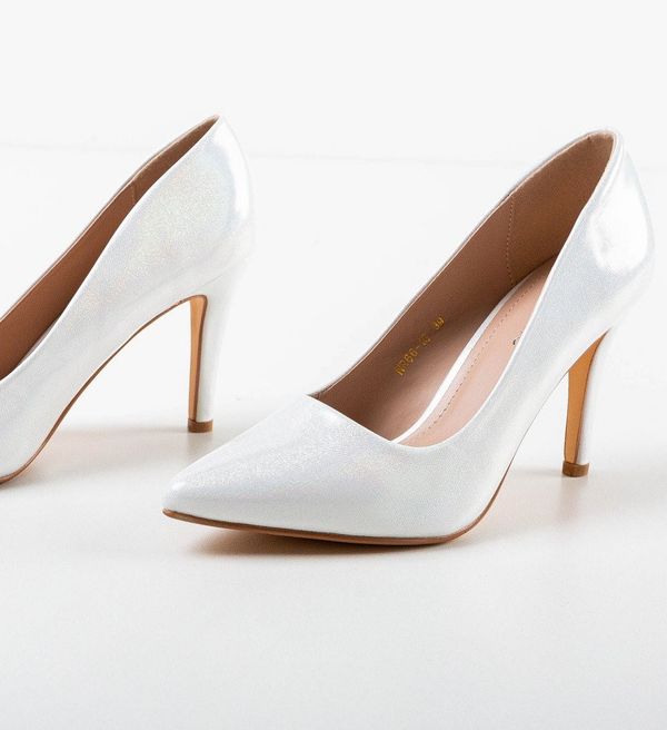 Carolie Обувки Haya Бели