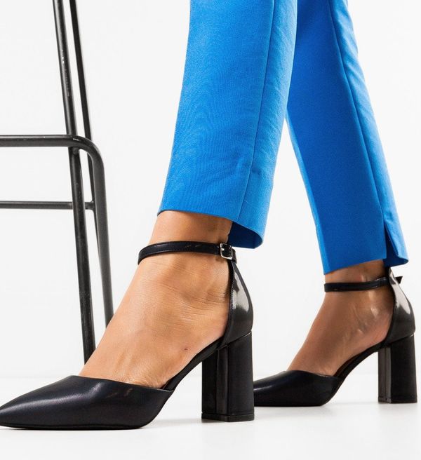 Hebe Обувки Hugo 2 Черни