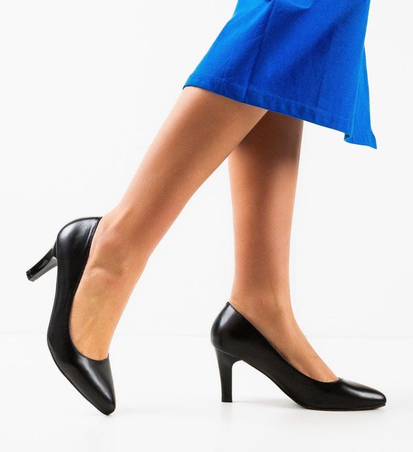 Botinelli Обувки Hugo Черни