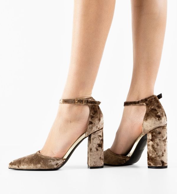 Ali Обувки Ioan Каки