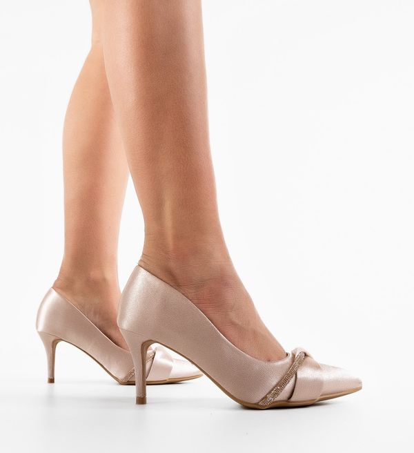 Lulux Обувки Irene Бежов