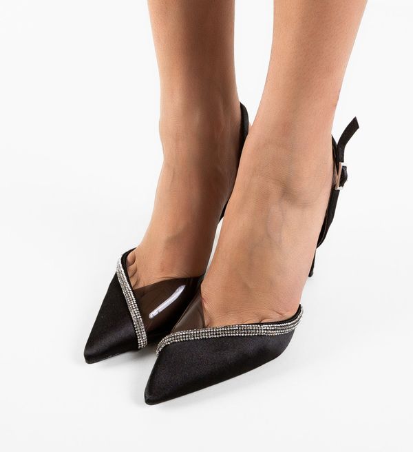 Ali Обувки Isaiah Черни