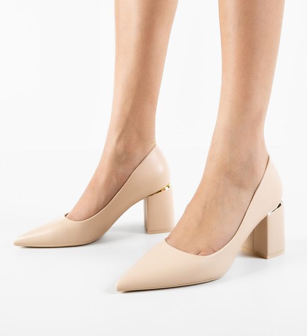 Cristina Обувки Isar Бежов