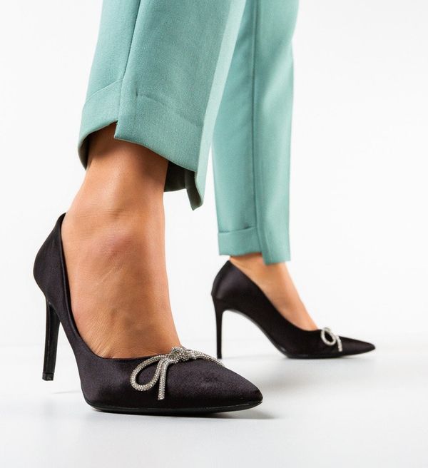 Ali Обувки Ishmael Черни