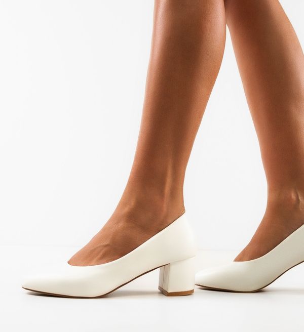 Botinelli Обувки Isobe Бели