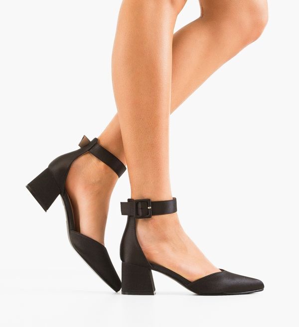 Ali Обувки Jaya Черни