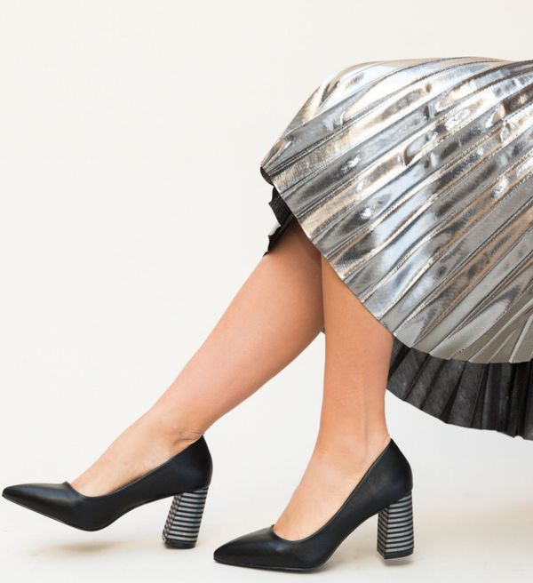 Botinelli Обувки Jaylen Черни