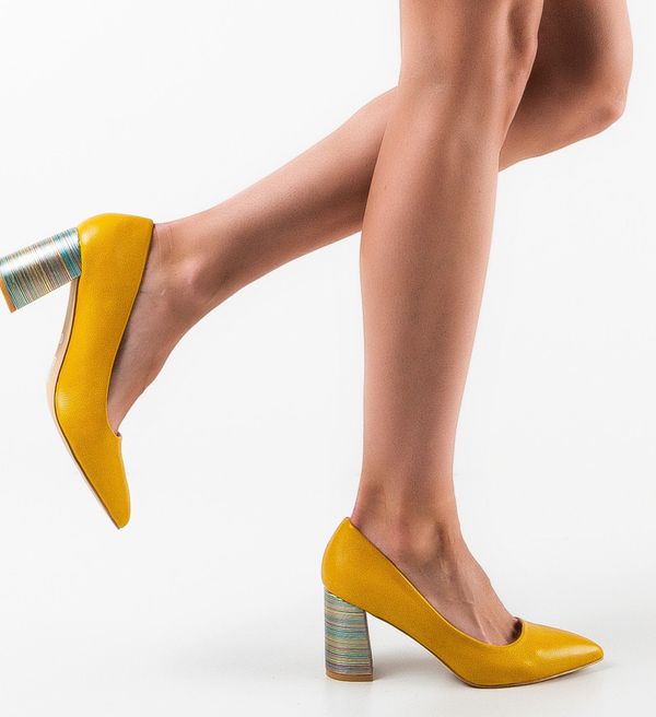 Botinelli Обувки Jaylen Жълти